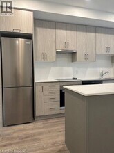 461 Green Rd in Stoney Creek, ON - Building Photo - Building Photo