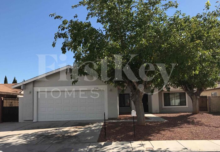 6565 Boxwood Ln in Las Vegas, NV - Building Photo