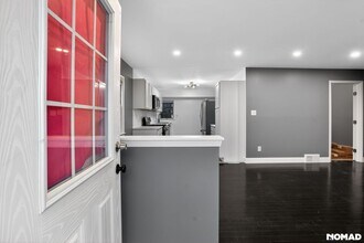 6502 Parkway Ct in Hyattsville, MD - Foto de edificio - Building Photo