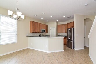 8322 Deerland Bluff Ln in Riverview, FL - Building Photo - Building Photo