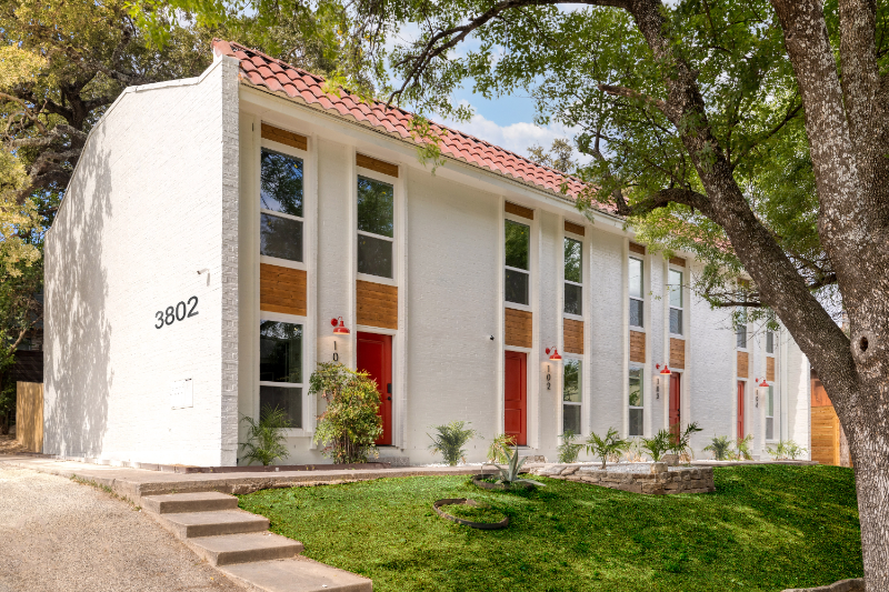 3802 Southway Dr in Austin, TX - Building Photo