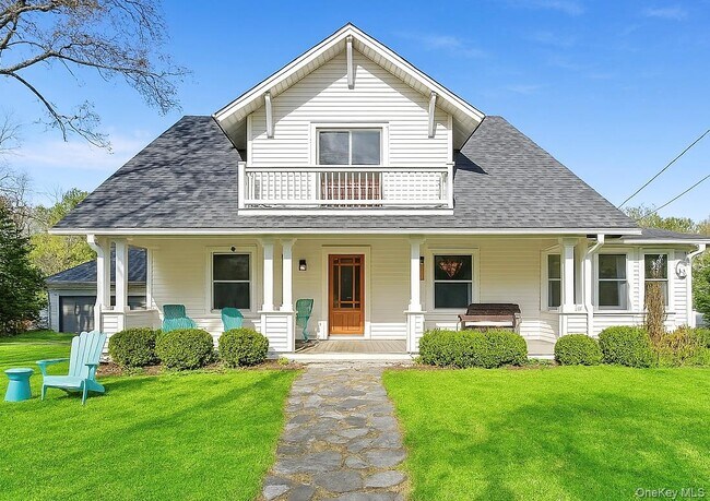 51 Edgemont Rd in Katonah, NY - Building Photo - Building Photo