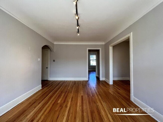 2317.5 N Rockwell St in Chicago, IL - Building Photo - Building Photo