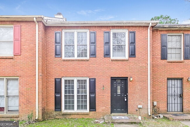 property at 700 Redland Dr