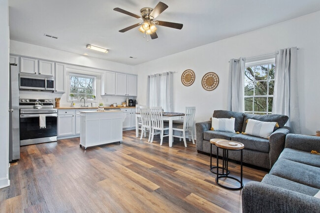 property at 343 Henderson Ave