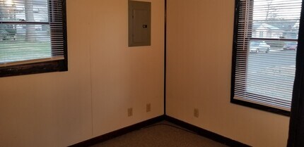 19 Douglas St in Sayreville, NJ - Building Photo - Building Photo