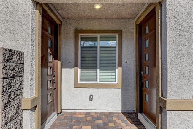 222 Palisade Fls Ave in Henderson, NV - Building Photo - Building Photo