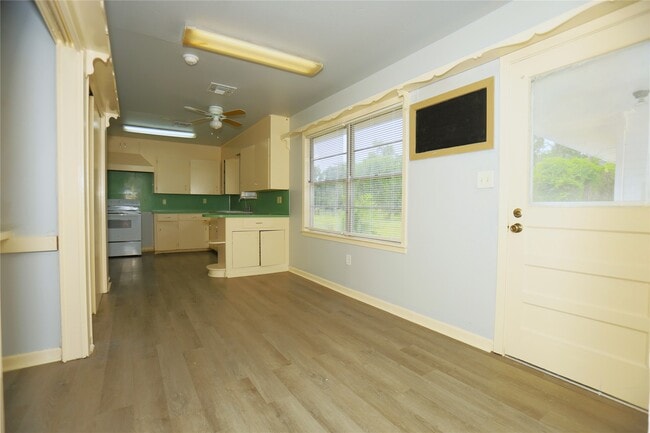 property at 609 Magnolia St
