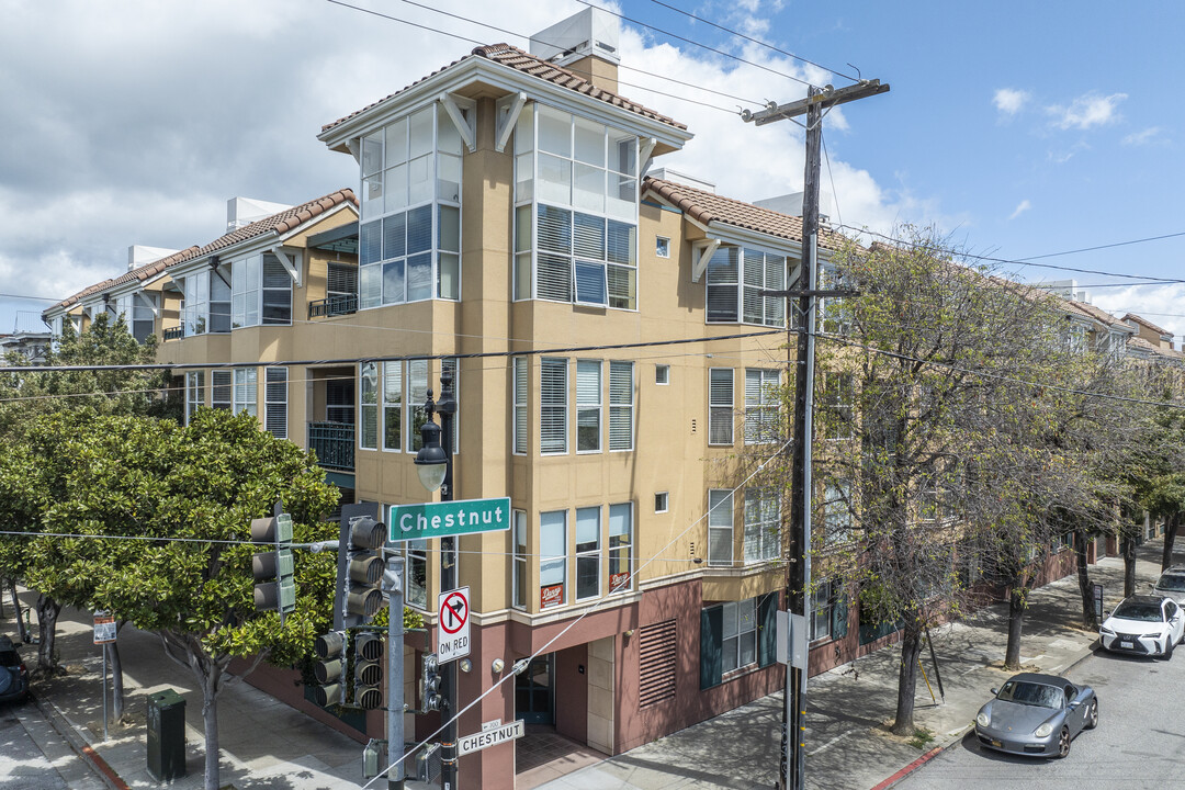 600-690 Chestnut St in San Francisco, CA - Building Photo