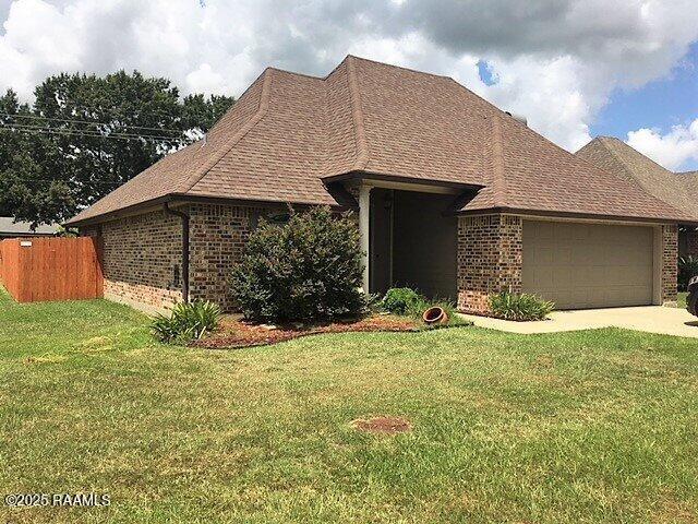 106 Bentgrass Dr in Lafayette, LA - Building Photo