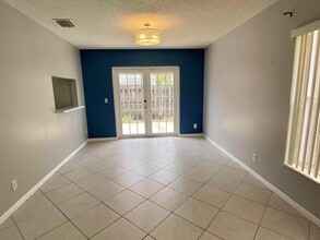 10765 Cypress Lake Terrace in Boca Raton, FL - Building Photo - Building Photo