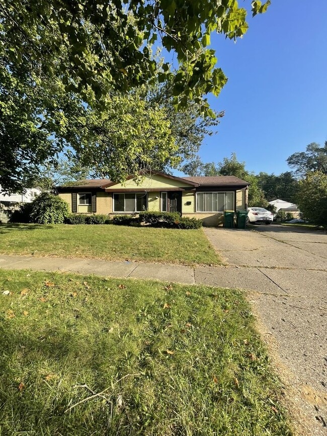 1609 Conway Ave in Ypsilanti, MI - Building Photo - Building Photo