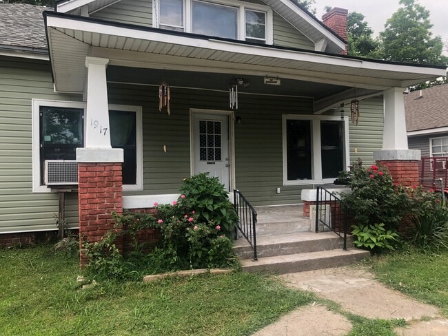 property at 1917 N 8th St