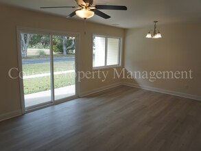 2036 Sloop Point Loop Rd-Unit -Unit A6 in Hampstead, NC - Building Photo - Building Photo