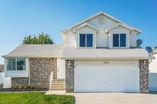 1658 W 8430 S in West Jordan, UT - Building Photo