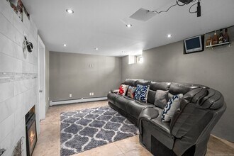 15 Overland Ave in Bridgeport, CT - Building Photo - Building Photo