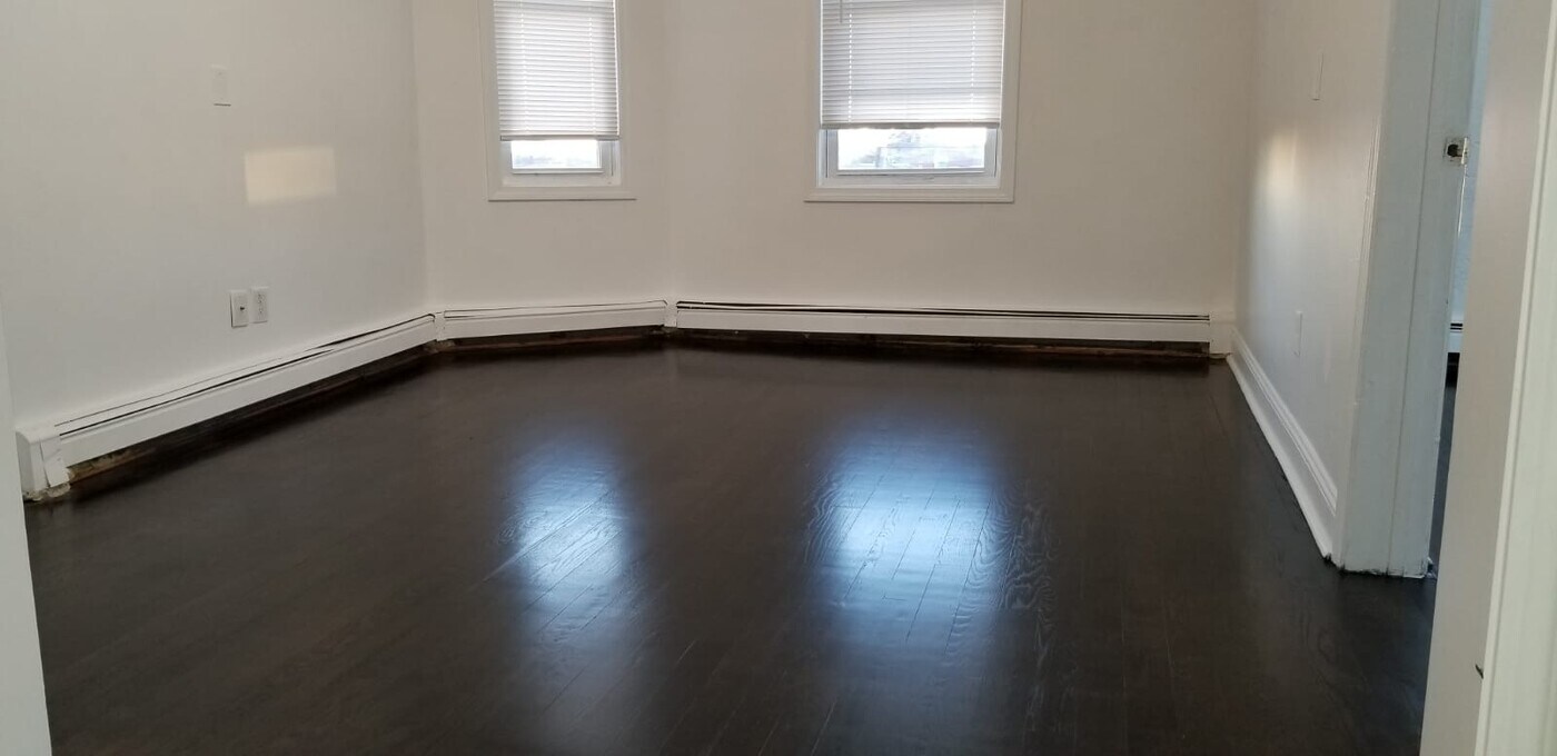 143 Arlington St in Chelsea, MA - Building Photo