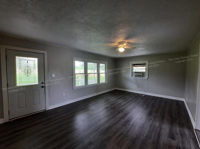 1951 S Ash St photo'