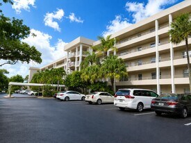 804 Cypress Blvd in Pompano Beach, FL - Building Photo