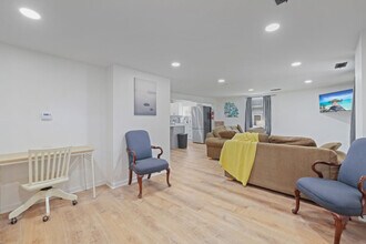 12479 Morse Rd SW in Pataskala, OH - Foto de edificio - Building Photo