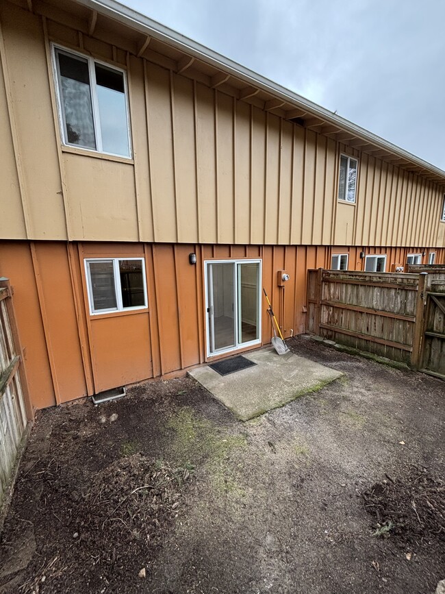 1250 NW 23rd St, Unit #1 in Corvallis, OR - Building Photo - Building Photo