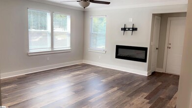 101 S Franklin Rd in Greenville, SC - Building Photo - Building Photo