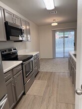 7715 Rustic Park in San Antonio, TX - Building Photo - Building Photo