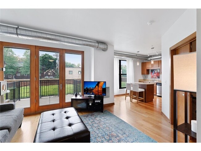 property at 15 E Franklin Ave