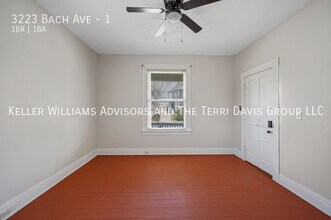 3223 Bach Ave in Cincinnati, OH - Foto de edificio - Building Photo