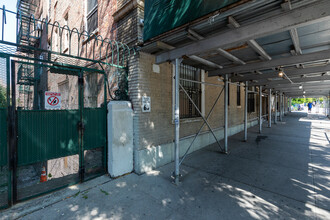 1075 Grand Concourse in Bronx, NY - Building Photo - Building Photo