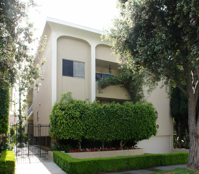 150 N Clark Dr in Beverly Hills, CA - Building Photo - Building Photo