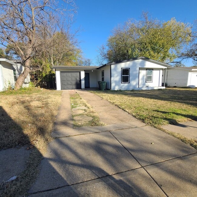 property at 2003 Ida St