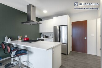 8 E Huron St in Chicago, IL - Building Photo - Building Photo