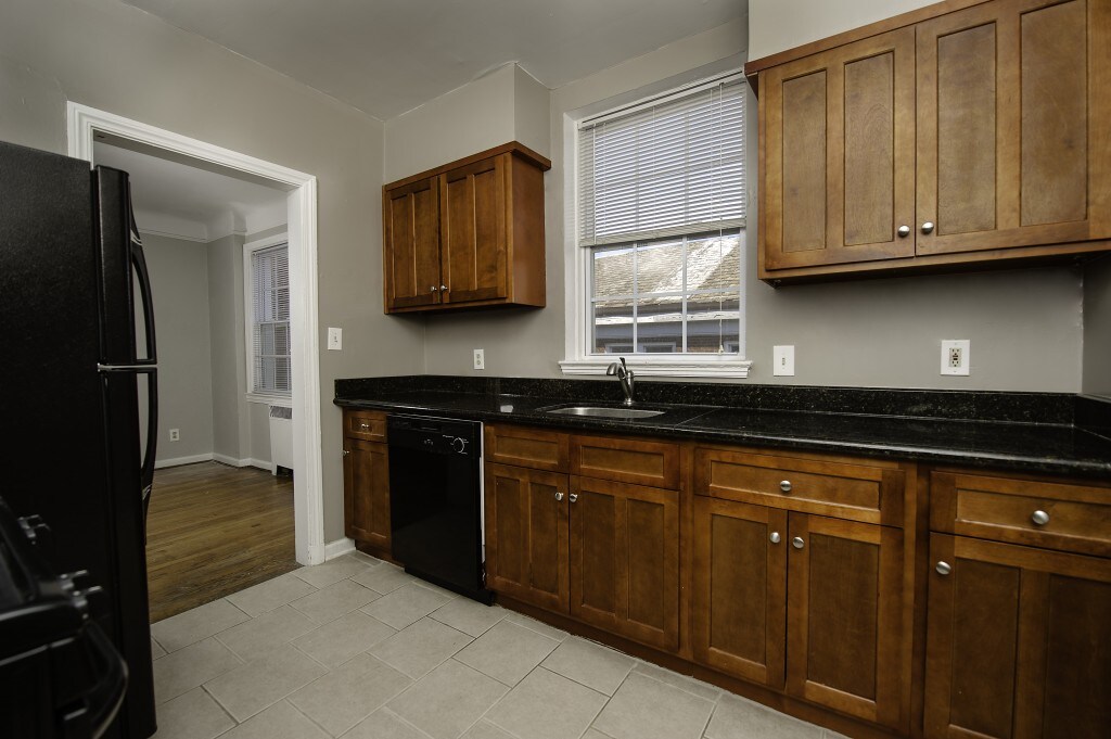 Lucy Manor in Shaker Heights, OH - Building Photo