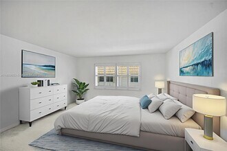 5555 N Ocean Blvd in Lauderdale-by-the-Sea, FL - Building Photo - Building Photo