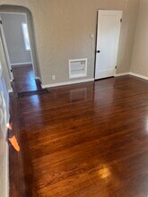 245 Myrtle Rd, Unit 1 in Burlingame, CA - Foto de edificio - Building Photo