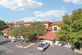 300 San Gabriel Village Blvd in Georgetown, TX - Foto de edificio - Building Photo