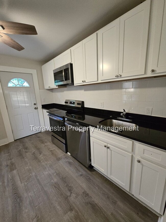 321-323 S 5th St in Millville, NJ - Building Photo - Building Photo