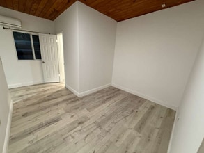 3033-3033 NW 15th St in Miami, FL - Building Photo - Building Photo