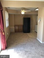 72 Shannon Rd in North Wales, PA - Building Photo