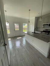 8305 Prairie View Dr in Houston, TX - Building Photo - Building Photo