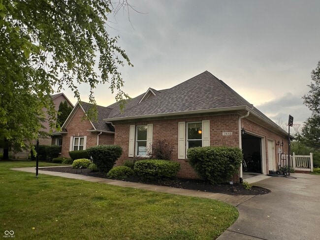 2432 Laurel Lakes Blvd in Carmel, IN - Building Photo - Building Photo