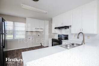 1029 Usher St in Benbrook, TX - Building Photo - Building Photo