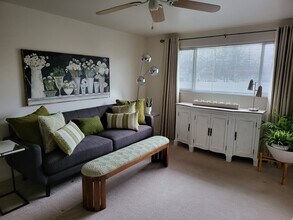 3369 Maize Rd, Unit 3369 in Columbus, OH - Foto de edificio - Building Photo