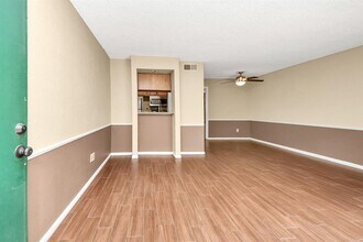 1516 Bay Area Blvd in Houston, TX - Building Photo - Building Photo