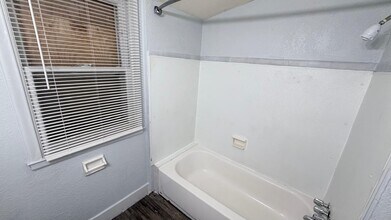 18703 Waltham St in Detroit, MI - Building Photo - Building Photo