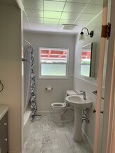 818 NE 13th St in McMinnville, OR - Building Photo - Building Photo