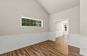 16228 Three Lakes Rd in Snohomish, WA - Building Photo - Building Photo