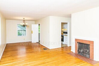 657 Montclair Dr in Lexington, KY - Building Photo - Building Photo