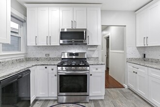 1283 Massachusetts Ave in Arlington, MA - Building Photo - Building Photo